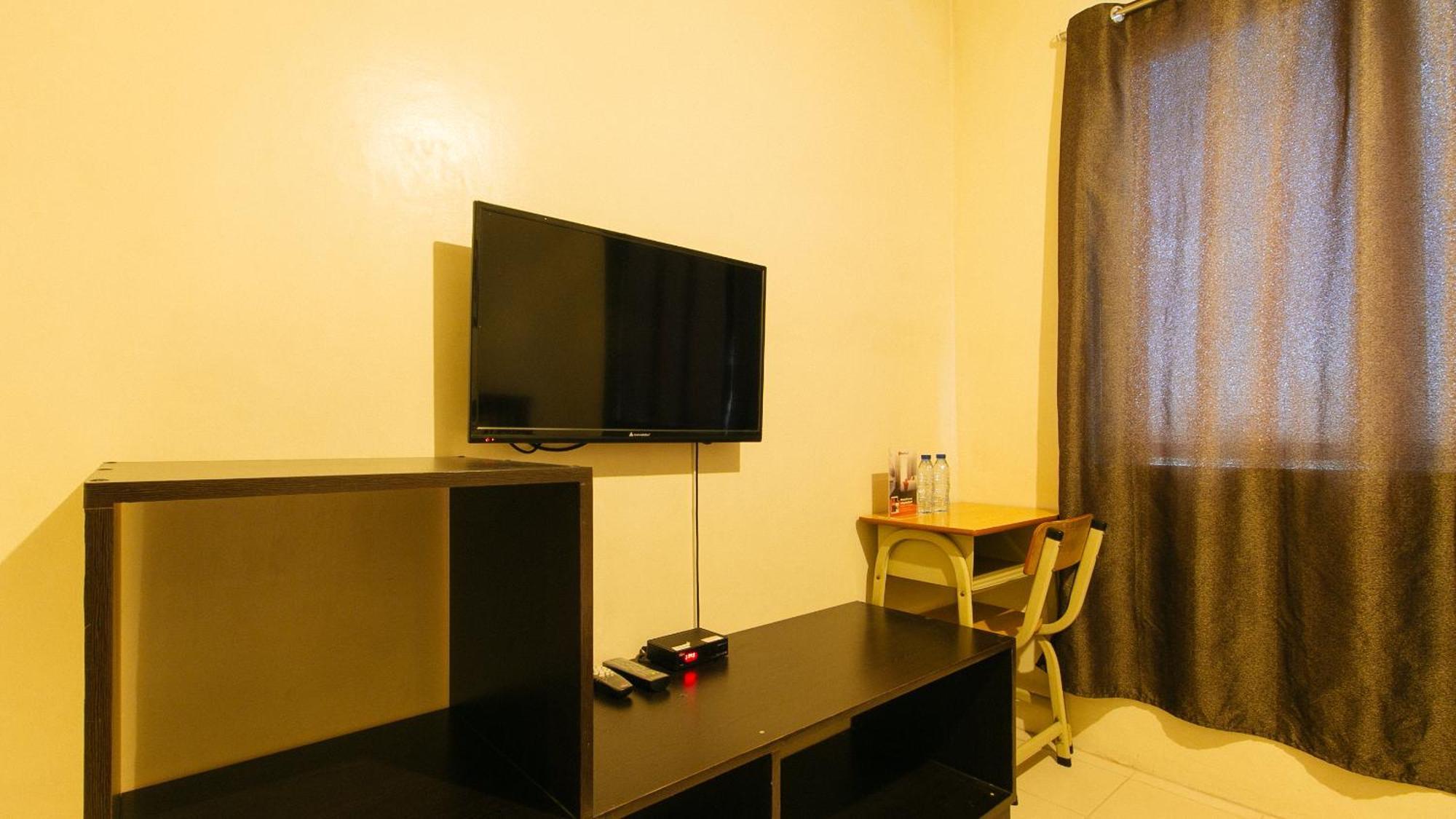 Reddoorz Plus @ E Rodriguez Corner Banawe Ciudad Quezon Exterior foto